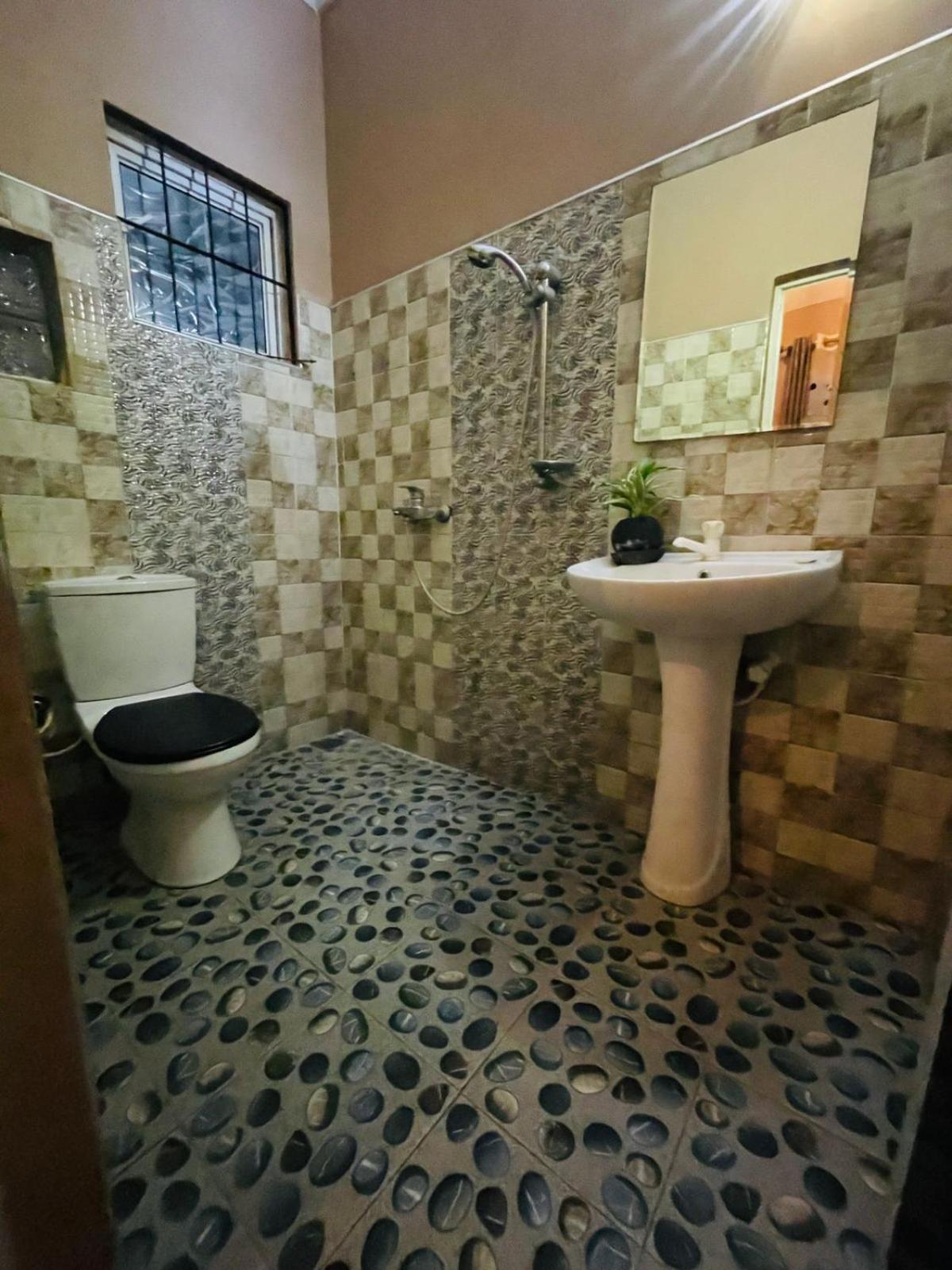 Winston Dutch Canal Villa Guest House Negombo Exterior foto